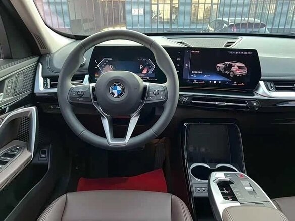 2023 BMW X1 Long 20Li sDrive III (U11/U12), серебристый, 2650000 рублей - вид 7
