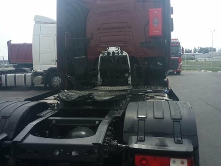 2016 Renault T-Series, пурпурный, 7500000 рублей, вид 2