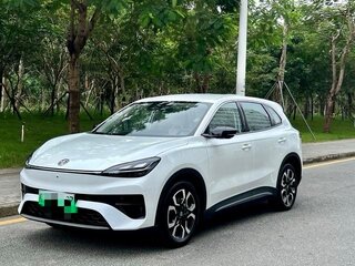2026 MG 4X, белый, 2000000 рублей, вид 3