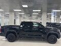 2026 Toyota Tundra CrewMax III, чёрный, 10500000 рублей - вид 4