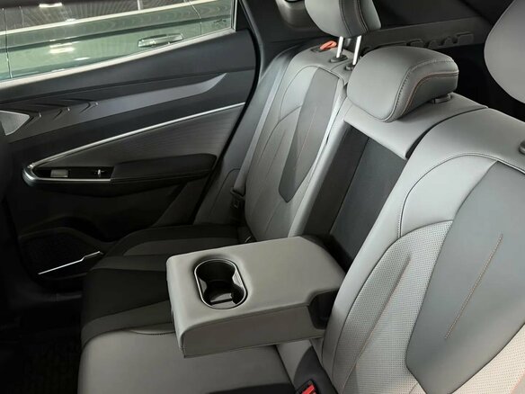 2026 Geely Cityray, серебристый, 2954990 рублей - вид 11