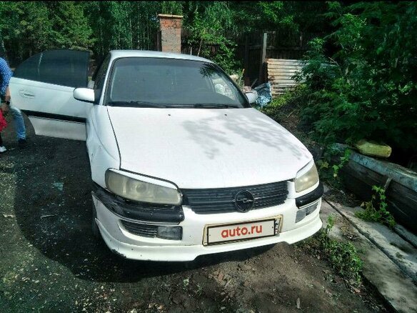 1998 Opel Omega B, белый