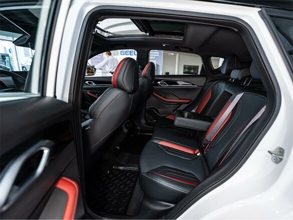 2026 Geely Coolray I Рестайлинг 2, белый, 2964990 рублей - вид 12