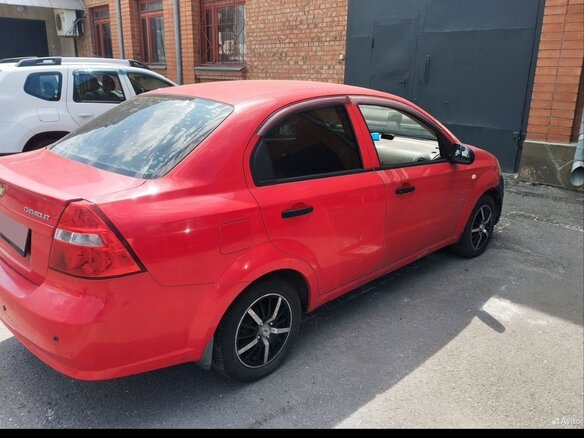 2007 Chevrolet Aveo I Рестайлинг, красный, 190000 рублей - вид 2