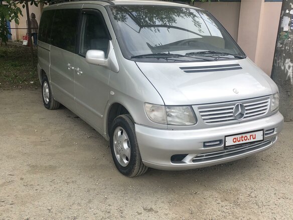 2000 Mercedes-Benz Vito, серебристый