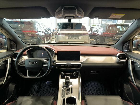 2020 Geely Coolray I, серебристый, 1630000 рублей - вид 13
