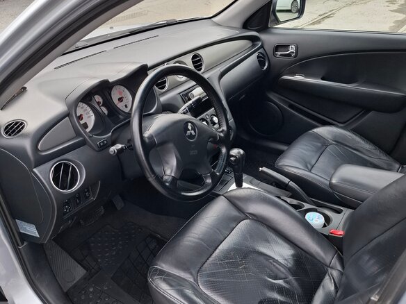 2005 Mitsubishi Outlander I, серый, 750000 рублей - вид 5