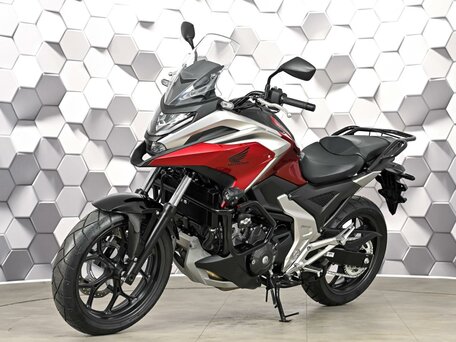 2024 Honda NC 750X, красный, 1277000 рублей, вид 2