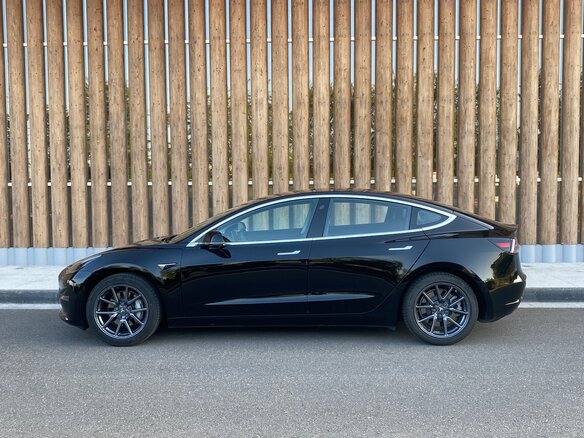 2018 Tesla Model 3 Mid Range I, чёрный - вид 7