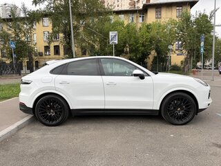 2019 Porsche Cayenne Coupé III, белый, 7200000 рублей, вид 4