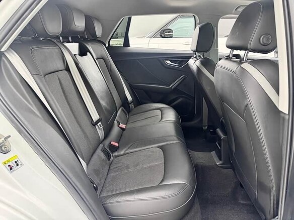 2021 Audi Q2 L 35 TFSI I Рестайлинг, белый, 1850017 рублей - вид 17