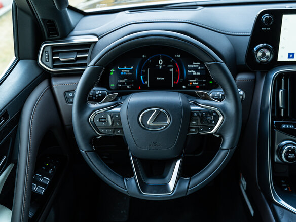 2026 Lexus LX 500d IV, чёрный, 19790000 рублей - вид 14