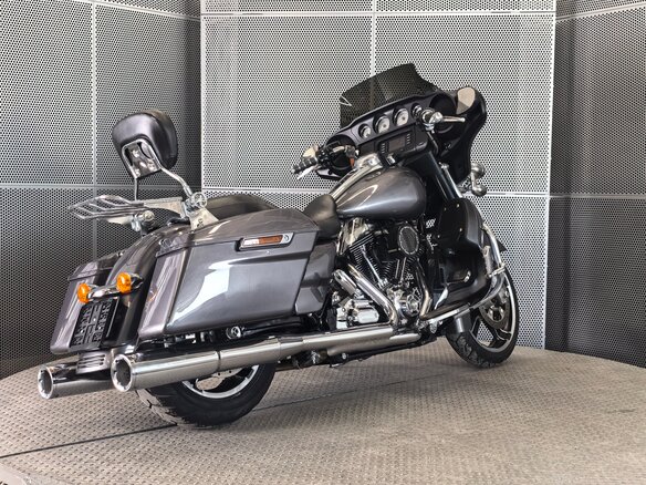 2013 Harley-Davidson Street Glide, серый, 1299000 рублей - вид 7