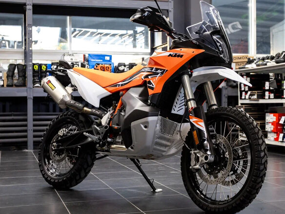 2024 KTM 890 Adventure R Rally, оранжевый, 2300000 рублей