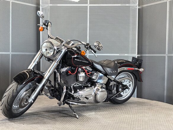 2006 Harley-Davidson Fat Boy, чёрный, 869000 рублей - вид 3