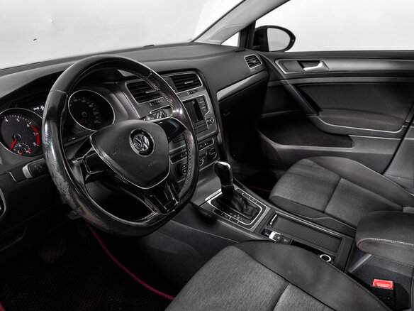 2014 Volkswagen Golf VII, чёрный, 835000 рублей - вид 8