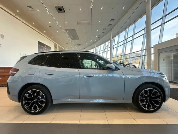 2026 BMW X3 20d xDrive IV (G45/G48), серый, 9900000 рублей - вид 3