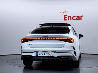 2022 Kia K5 III, белый, 2246694 рублей, вид 3
