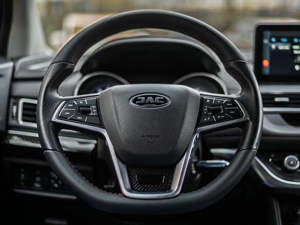 2024 JAC JS3, серый, 1447000 рублей - вид 5