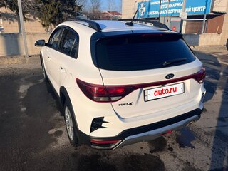 2021 Kia Rio X IV Рестайлинг, белый, 1550000 рублей, вид 3