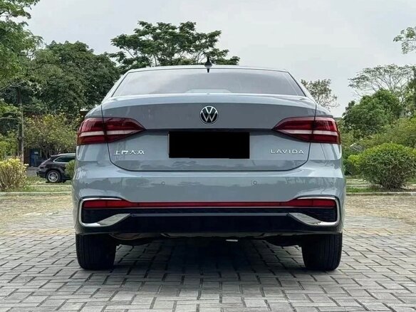 2023 Volkswagen Lavida III Рестайлинг, серый, 1500000 рублей - вид 5