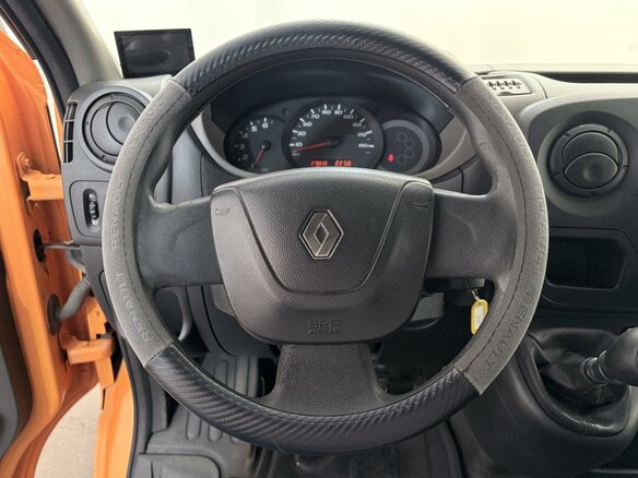 2015 Renault Master, оранжевый, 1699000 рублей - вид 5