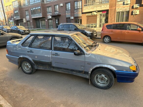 2002 Lada (ВАЗ) 2115, бежевый, 49000 рублей