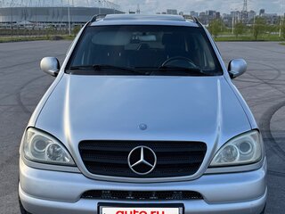 2000 Mercedes-Benz M-Класс 320 I (W163), серебристый, 1100000 рублей, вид 2