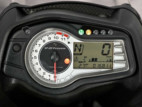 2013 Suzuki V-Strom DL 650, белый, 725000 рублей - вид 8