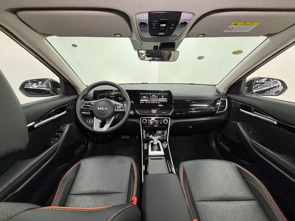 2023 Kia Seltos I Рестайлинг, чёрный, 1895000 рублей - вид 9