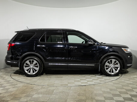 2019 Ford Explorer V Рестайлинг 2, чёрный, 2399777 рублей, вид 4