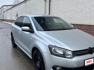 2013 Volkswagen Polo V, серебристый, 660000 рублей, вид 3
