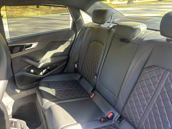 2021 Audi A4 40 TDI V (B9) Рестайлинг, чёрный, 4098500 рублей - вид 11