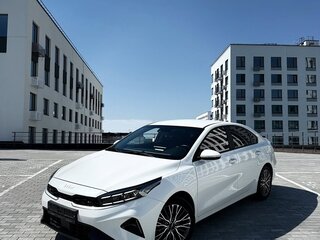2023 Kia K3 II (China Market) Рестайлинг, белый, 1780000 рублей, вид 1