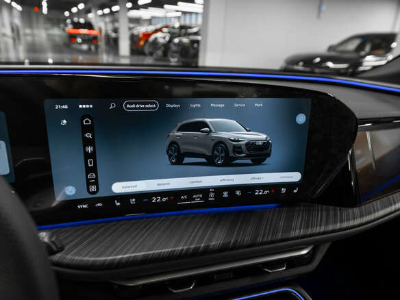 2026 Audi Q5 45 TFSI III (GU), зелёный, 7180000 рублей - вид 22