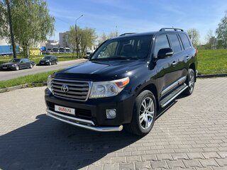 2012 Toyota Land Cruiser 200 Series Рестайлинг 1, чёрный, 3700000 рублей, вид 1