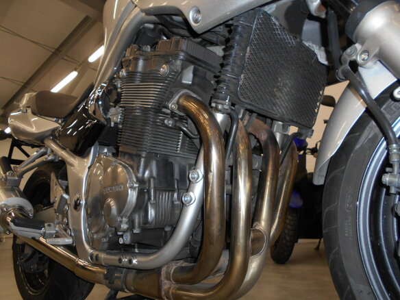 2002 Suzuki Bandit 1200, серебристый, 360000 рублей - вид 11