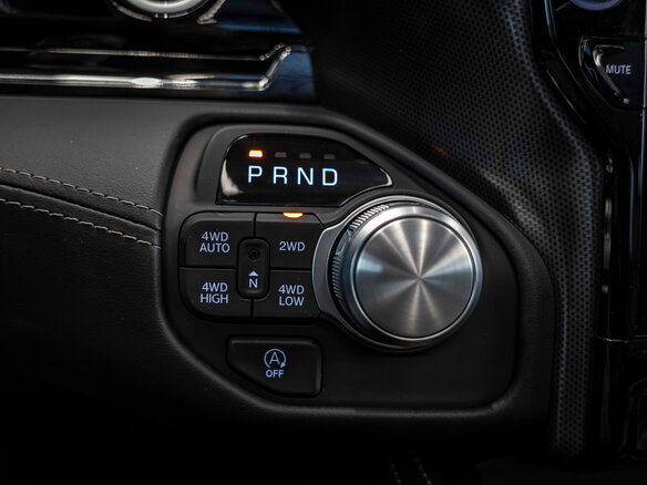 2026 Ram 1500 Crew Cab eTorque V Рестайлинг, чёрный, 11478302 рублей - вид 31