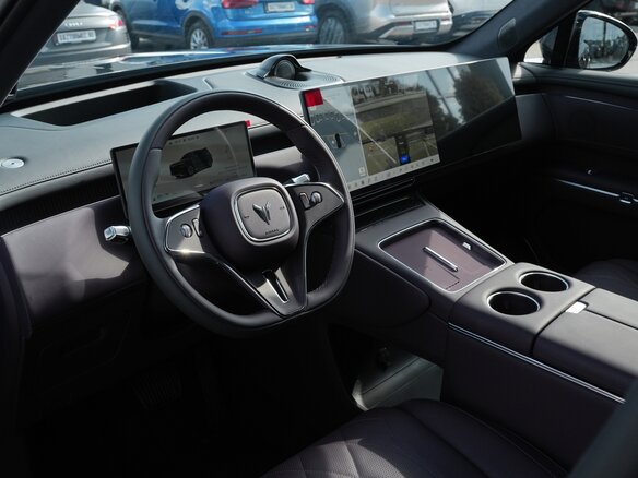 2026 Voyah Taishan X8, красный, 7350000 рублей - вид 14