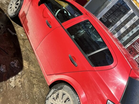 2010 Opel Astra H Рестайлинг, красный, 500000 рублей - вид 4