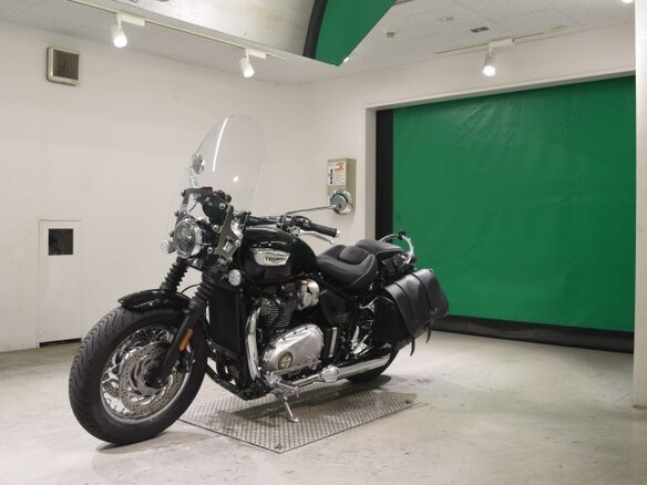 2025 Triumph Bonneville Speedmaster, чёрный - вид 3