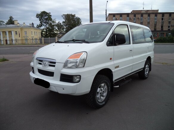 2005 Hyundai H-1 I Рестайлинг, белый