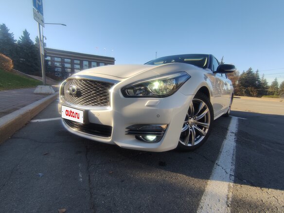 2015 Infiniti Q70 I Рестайлинг, белый, 2350000 рублей