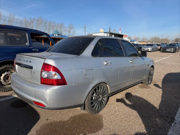 2014 Lada (ВАЗ) Priora I Рестайлинг, серебристый, 309000 рублей - вид 2