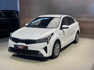 2021 Kia Rio IV Рестайлинг, белый, 1730000 рублей, вид 5