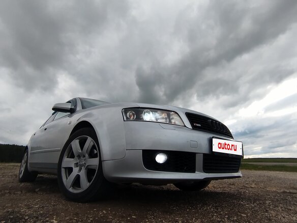 2001 Audi A4 II (B6), серебристый, 650000 рублей - вид 1
