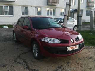 2008 Renault Megane II Рестайлинг, красный, 360000 рублей, вид 2