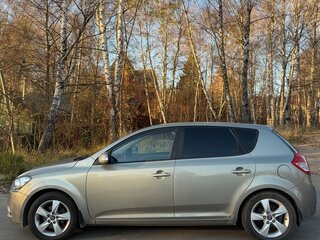 2010 Kia Ceed I Рестайлинг, серебристый, 660000 рублей, вид 5