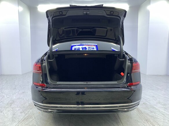 2022 Volkswagen Passat B8 Рестайлинг, чёрный, 1780007 рублей - вид 12