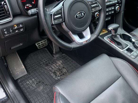 2020 Kia Sportage IV Рестайлинг, чёрный, 2650000 рублей - вид 8